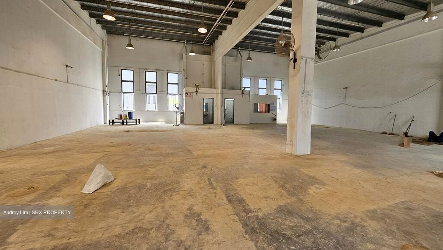 North View Bizhub (D27), Factory #568665781